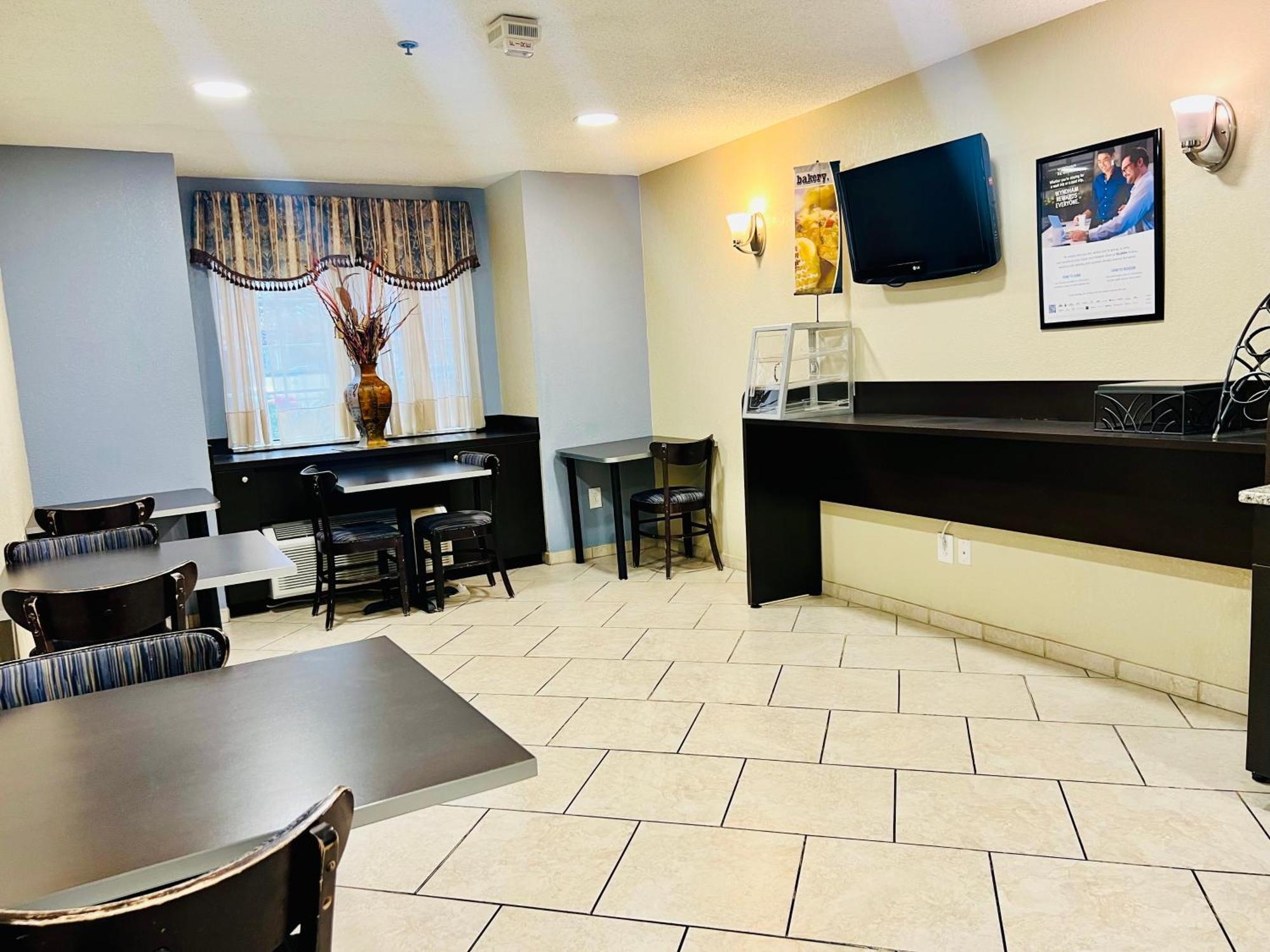 Microtel Inn Georgetown - Lexington North מראה חיצוני תמונה