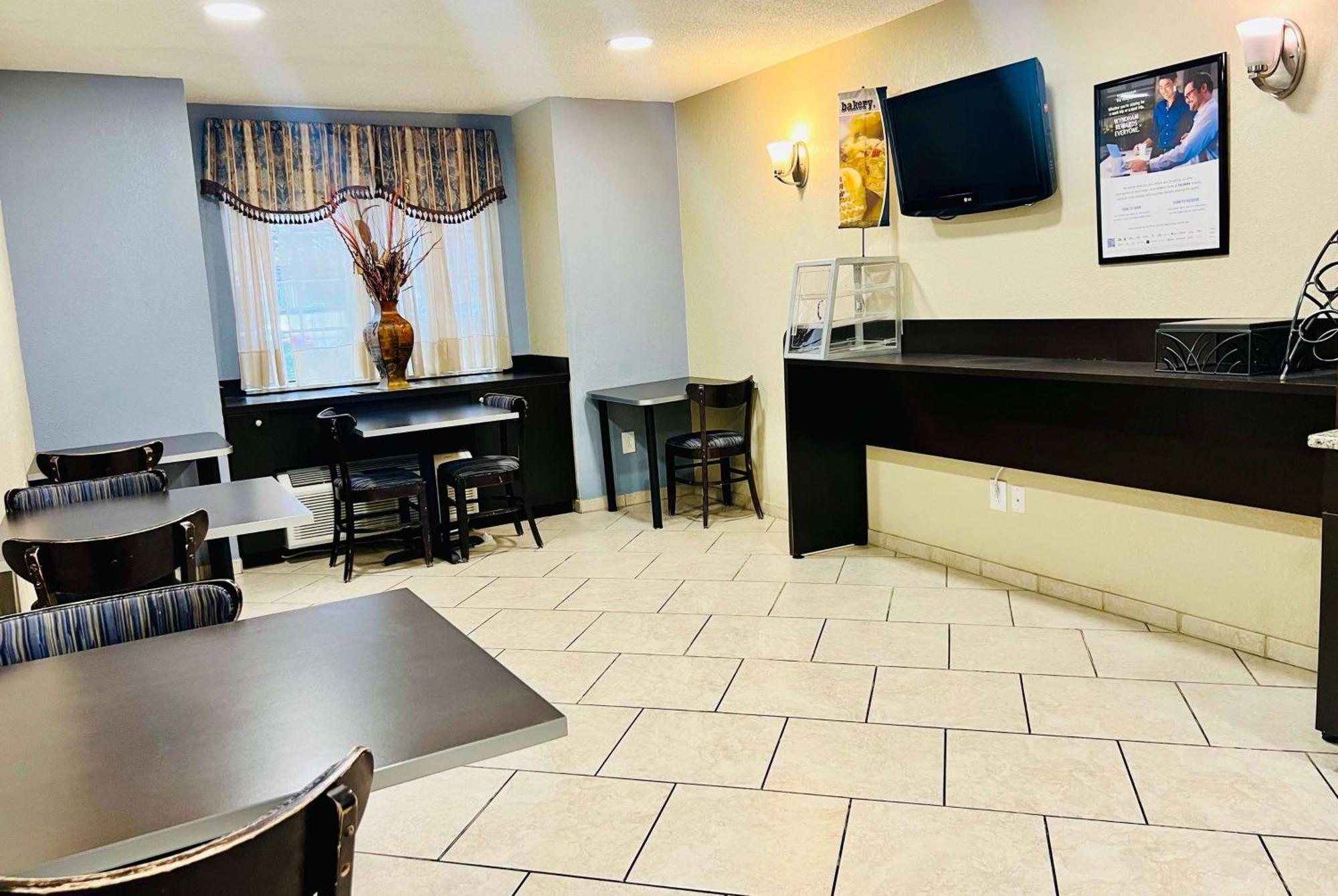 Microtel Inn Georgetown - Lexington North מראה חיצוני תמונה